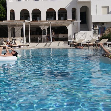 Armadoros Hotel / Ios Backpackers 외부 사진